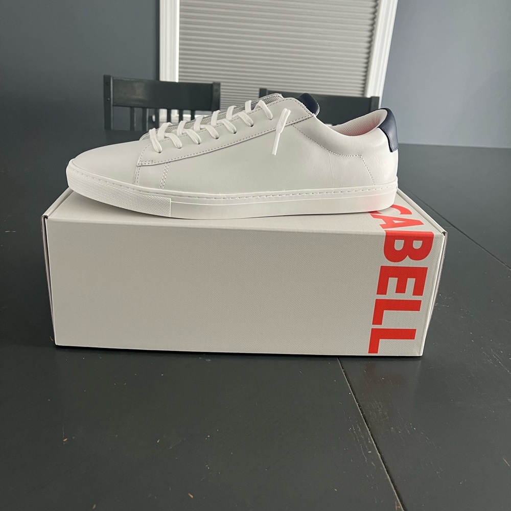 Men’s Oliver Cabell Low 1 Ocean White and Navy Sneakers NWT